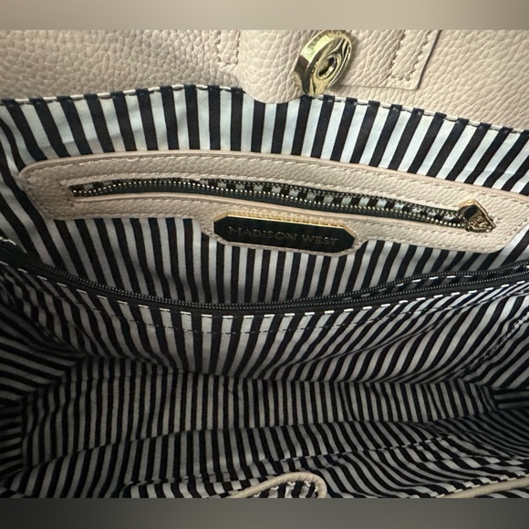 Madison West Oversized Neutral Blush Tote Bag - Picture 7 of 16